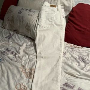 Levi jeans